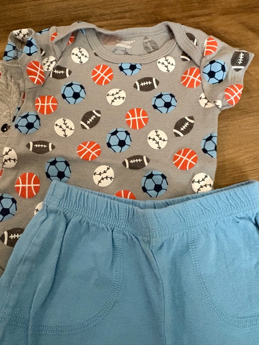 Gerber Gray and Light Blue Baby Matching Set - Sports Print - Picture 2 of 5